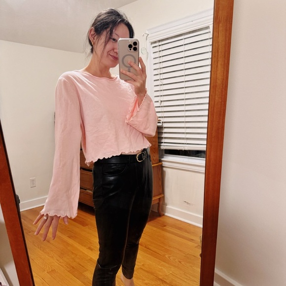 Lovers + Friends Tops - Lovers + Friends Pink Flare Sleeve Top